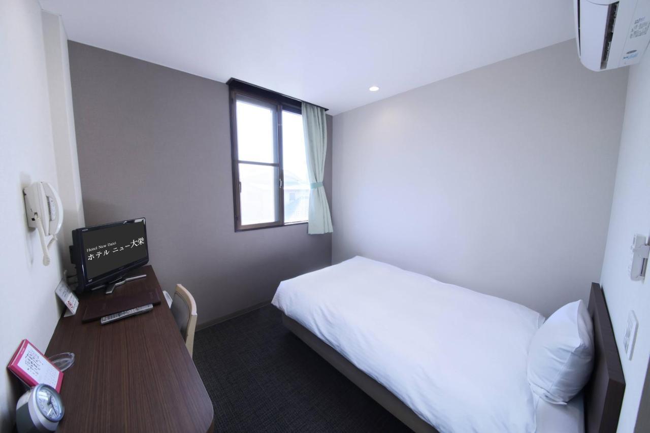 Business Hotel New Daiei Асікаґа Екстер'єр фото