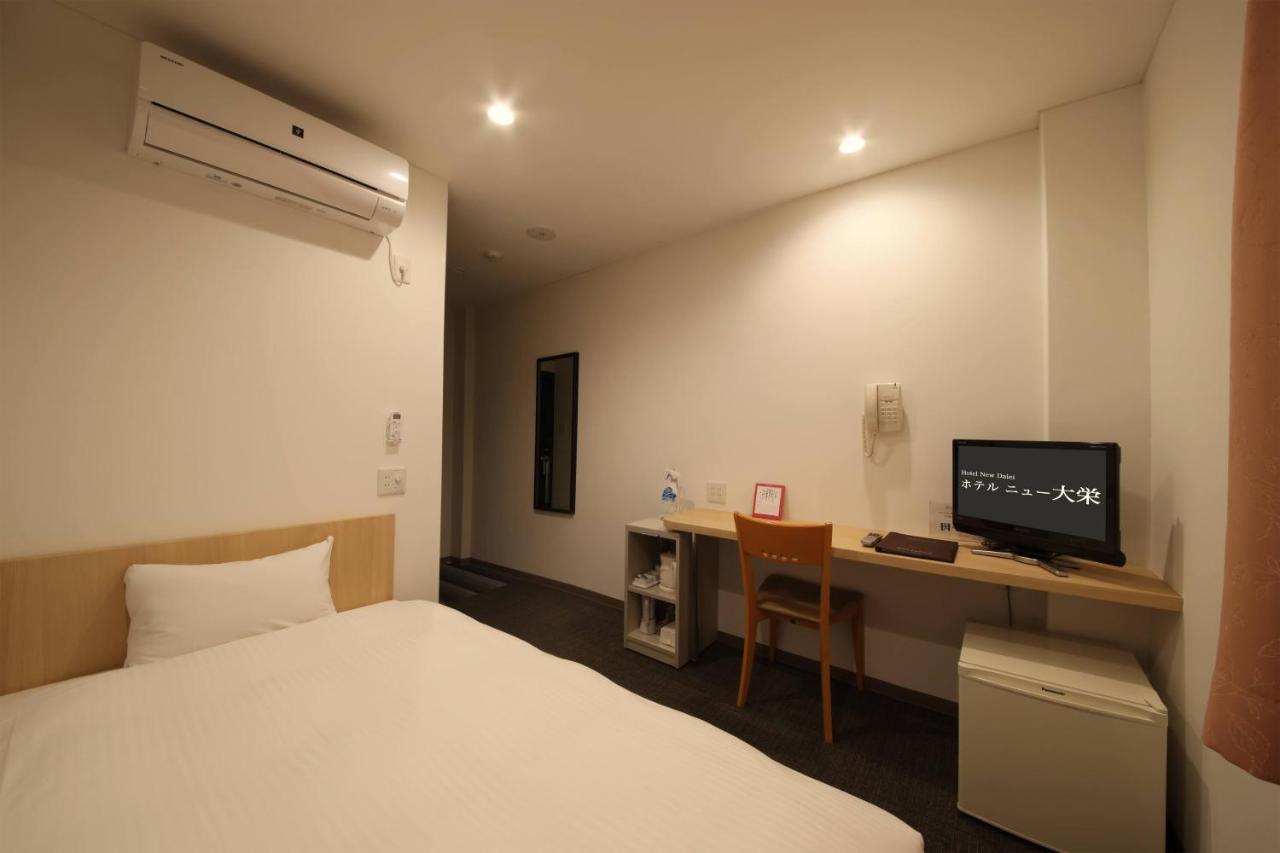 Business Hotel New Daiei Асікаґа Екстер'єр фото
